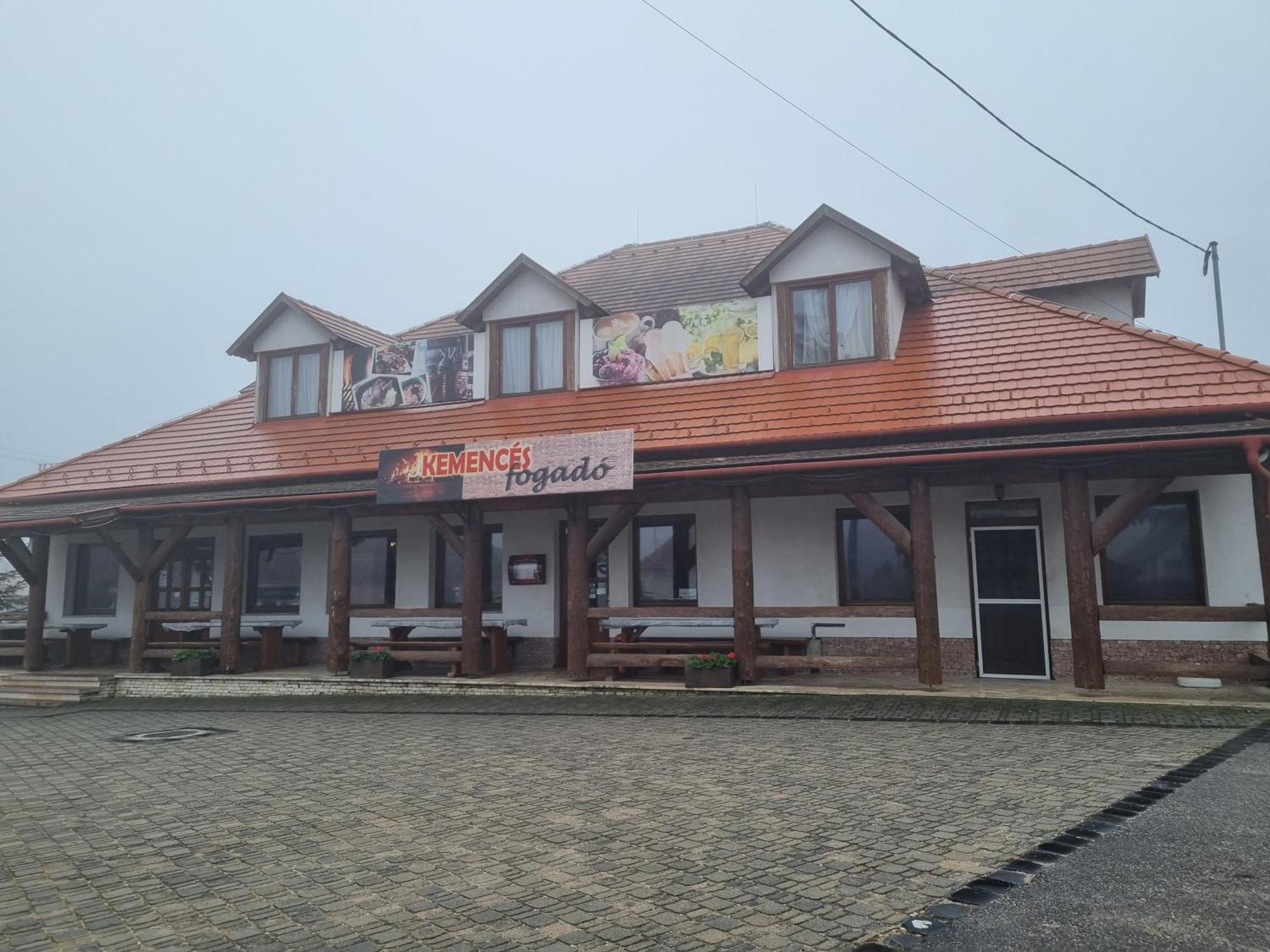 Kemences Fogado Panzió Tardos Kültér fotó